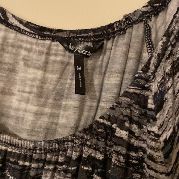 Daisy Fuentes scoop neck cinched waist black white gray knee length dress Medium - Picture 3 of 5